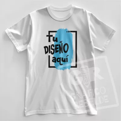 Camiseta blanca de algodón personalizada con tu foto o diseño para realizar un regalo original.