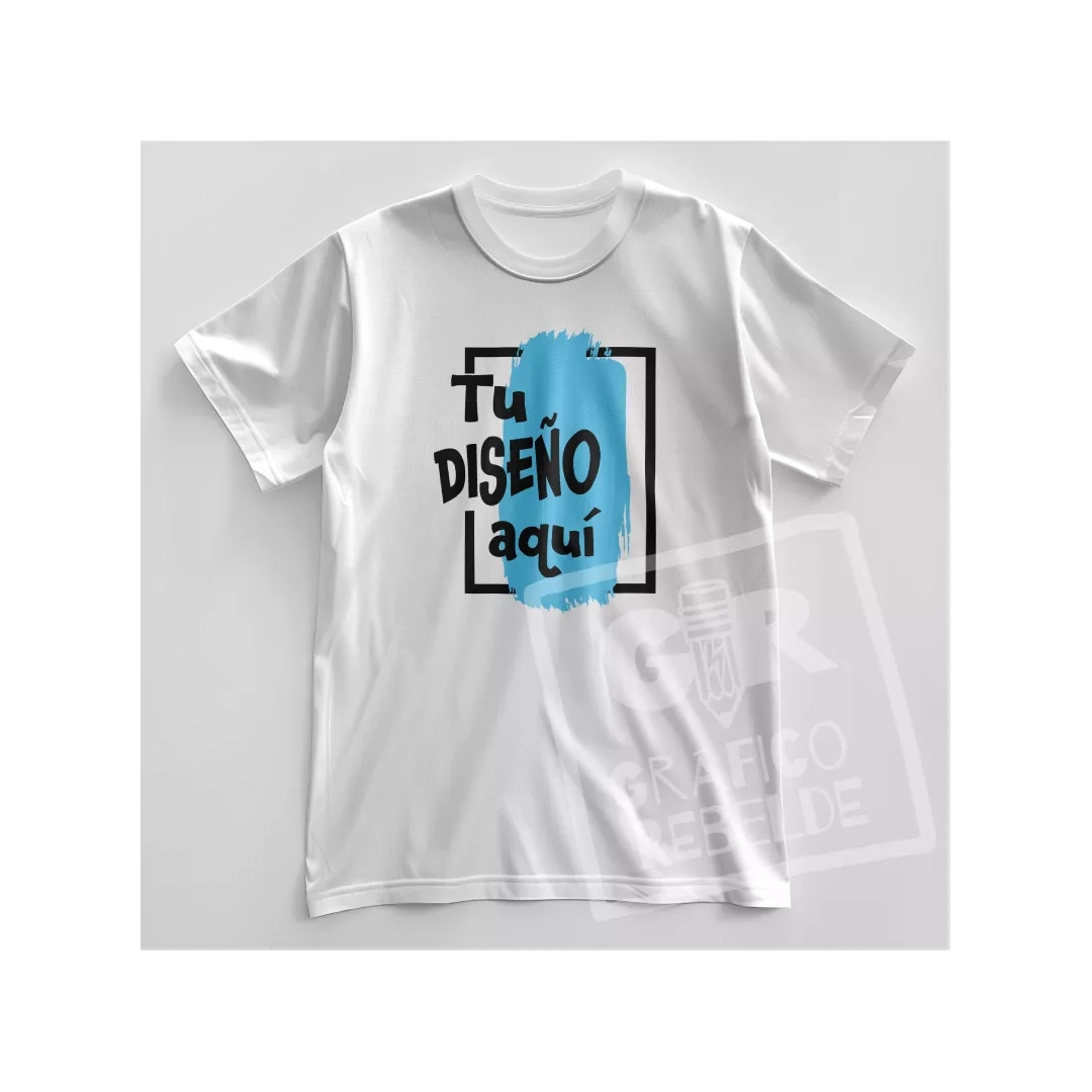 Camiseta blanca de algodón personalizada con tu foto o diseño para realizar un regalo original.