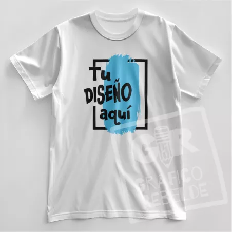 Camiseta blanca de algodón personalizada con tu foto o diseño para realizar un regalo original.